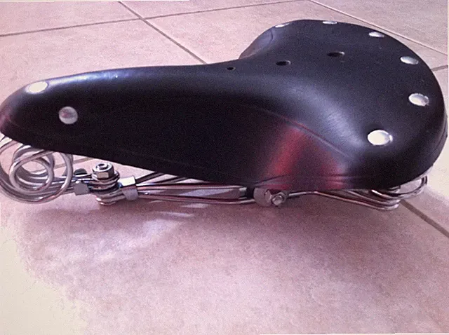 VINTAGE CLASSIC BICYCLE SEAT LEATHER BLACK for Schwinn Rat Rod Cruiser City Bike